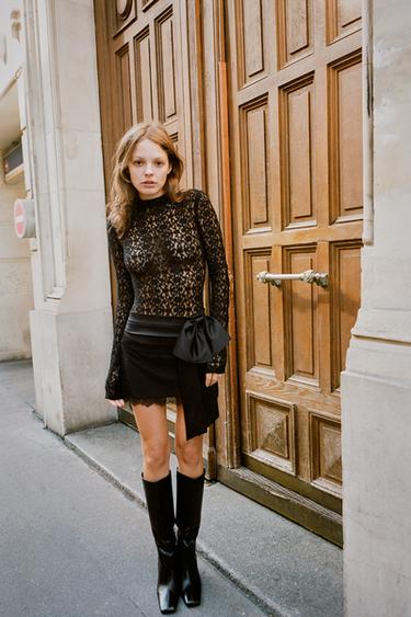 Zara Мини-юбка с комбинированным кружевом и бантом