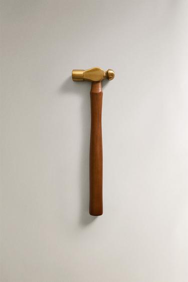 Zara Стальной кувалда