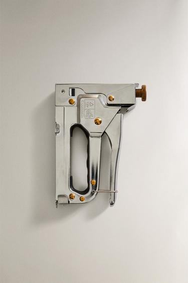 Zara Степлер из стали