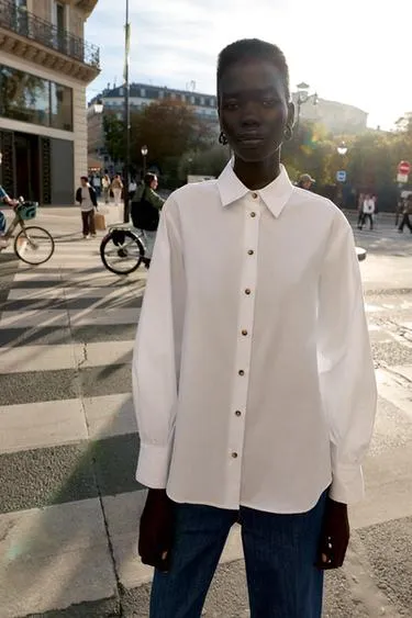 Рубашка из поплина с контрастными пуговицами- Заказать в России