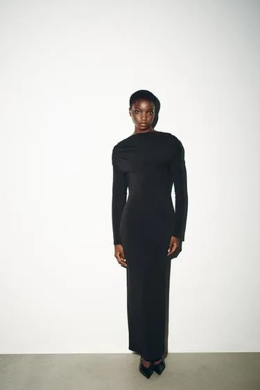 Платье миди со сборками и украшением на спине- Заказать в России