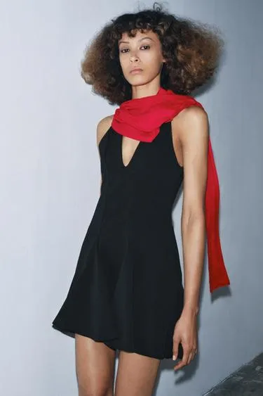 Короткое платье с юбкой годе- Заказать в России