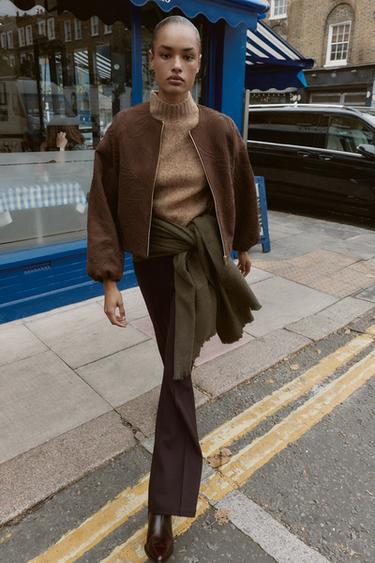 Zara Бомбер из искусственной замши с вышивкой