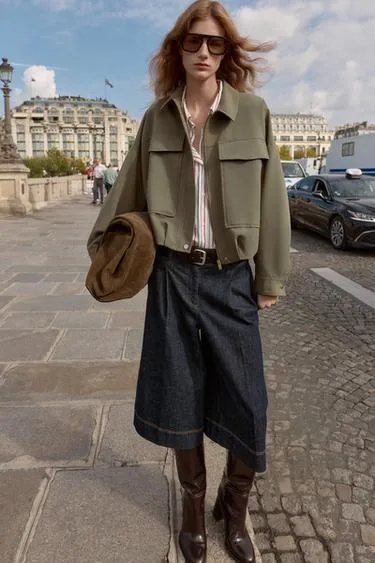 Бомбер с низом в складку