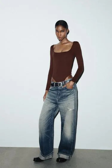 Боди из полиамида с квадратным вырезом