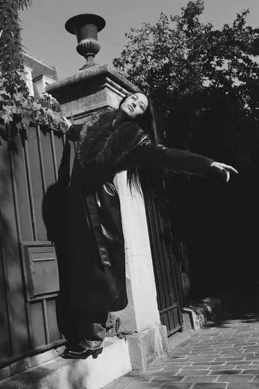 Пальто из искусственной кожи съемный воротник