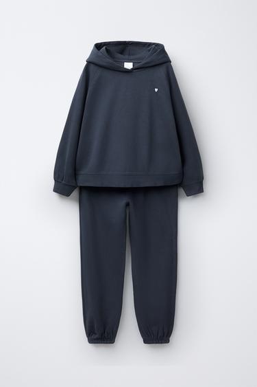Zara Комплект из худи и брюк-джоггеров с сердечком купить с доставкой.
