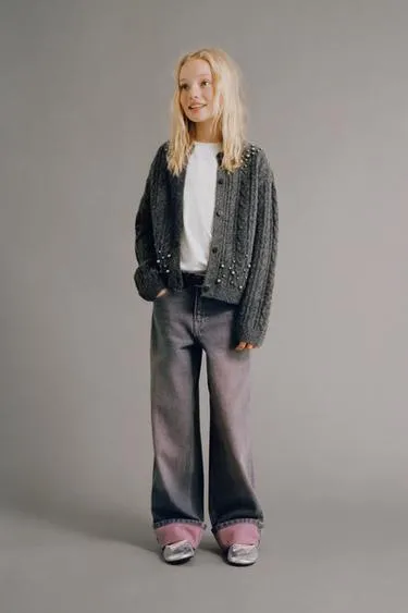 Вязаный кардиган с жемчугом и узором «косы»