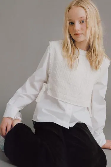 Однотонная рубашка с контрастным жилетом и бантами- Заказать в России