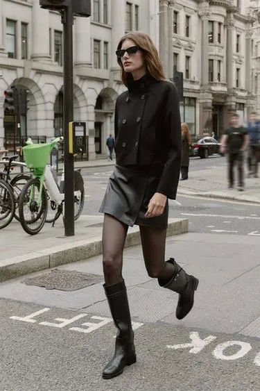 Юбка-шорты из искусственной кожи с запáхом