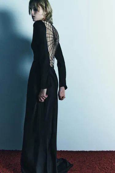 Атласное платье с паутиной на спине — LIMITED EDITION