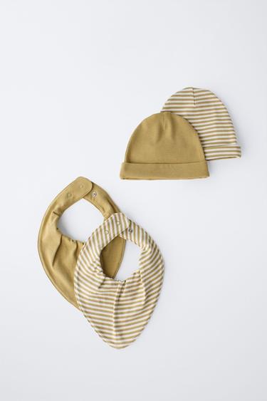 Zara Набор из двух шапок и двух нагрудников