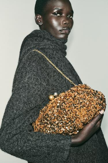 Zara Клатч с пайетками купить с доставкой.