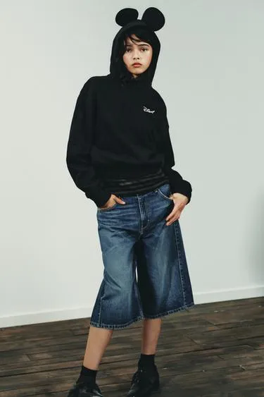 Толстовка с текстом ©DISNEY- Заказать в России