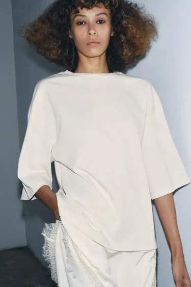 Комбинированная футболка с кружевом