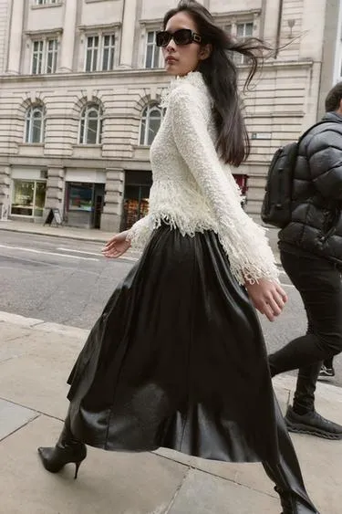 Юбка миди с искусственным кожаным поясом