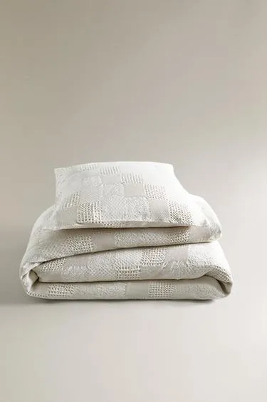 Хлопковый покрывало с пэчворком цвета экру- Заказать в России