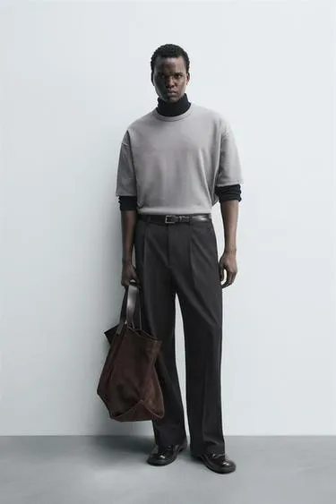 Футболка с контрастной нашивкой