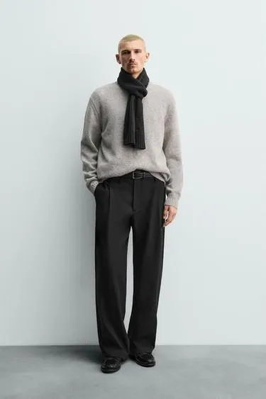 Свитер классического кроя из 100% шерсти- Заказать в России