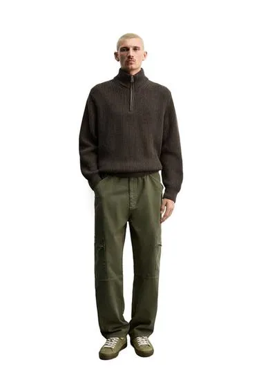 Брюки карго RELAXED FIT с эффектом потертости