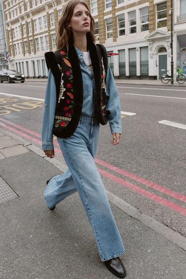 Zara Жилет из искусственного меха с контрастными деталями и вышивкой