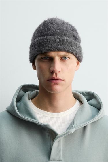 Zara Шапка с логотипом SR_A купить с доставкой.