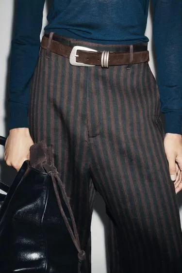 Ремень из спилковой кожи с кольцами