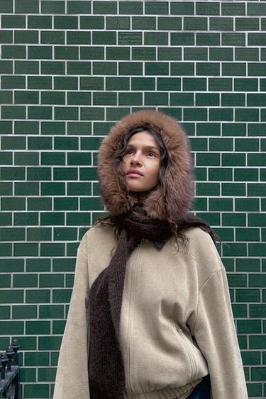 Zara Капюшон-шарф из искусственного меха
