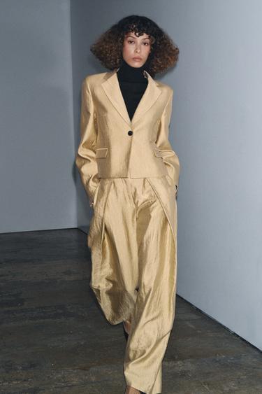 Zara Укороченный блейзер из ткани с металлическим блеском — ZW COLLECTION купить с доставкой.