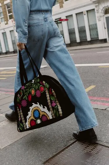 Сумка для путешествий из бархата с вышивкой- Заказать в России