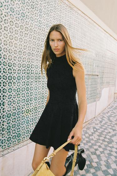 Zara Короткое жаккардовое платье