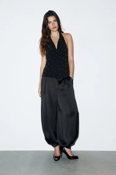 Топ с горловиной халтер, асимметричный, со стразами- Заказать в России