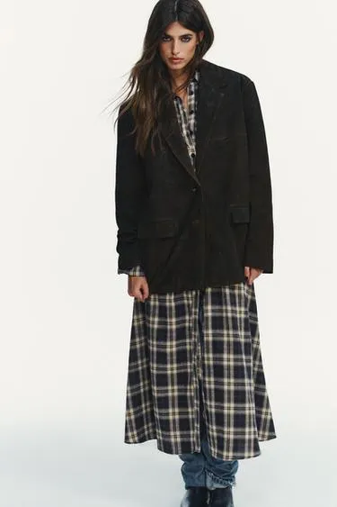 Блейзер из 100% замши с карманами