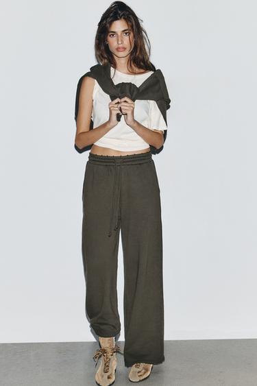 Zara Брюки с эффектом потертости, звездами и заклепками