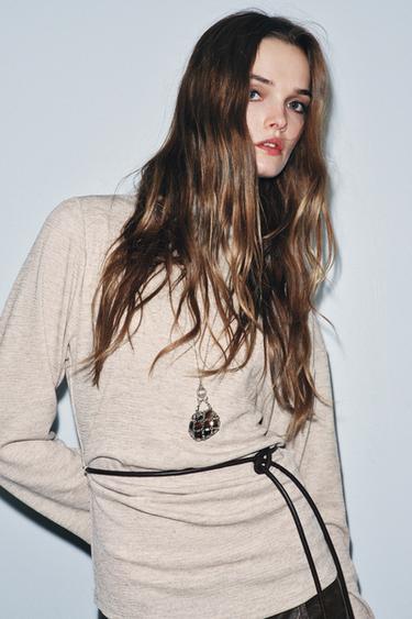 Zara Топ из рельефной ткани с поясом