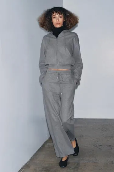 Брюки прямого кроя в рубчик из мягкой ткани