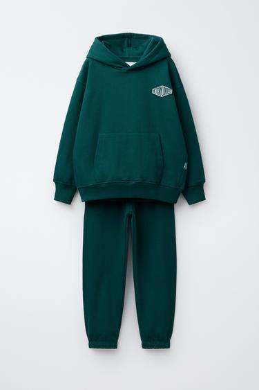 Zara Комплект из толстовки и брюк-джоггеров с нашивкой