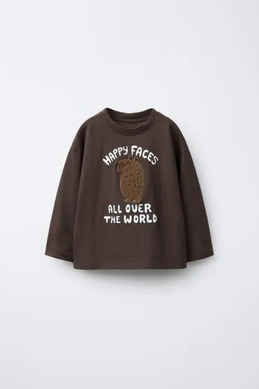 Футболка с нашивкой капибары у реки- Заказать в России