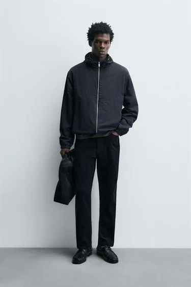 Легкая техническая куртка с капюшоном- Заказать в России