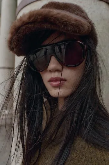 Кепка из искусственного меха- Заказать в России