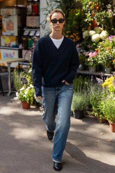 Zara Мягкий трикотажный джемпер с V-образным вырезом