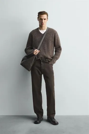 Джемпер в рубчик с V-образным вырезом — LIMITED EDITION- Заказать в России