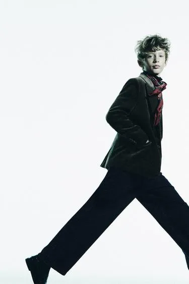 Костюмный блейзер из бархата