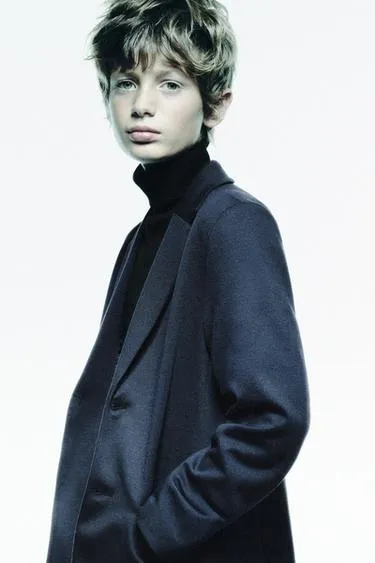 Костюмный блейзер из рельефной ткани