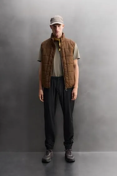 Легкие брюки из высокотехнологичной ткани