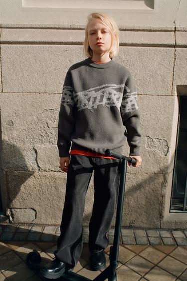 Zara Свитер из шенилла с граффити