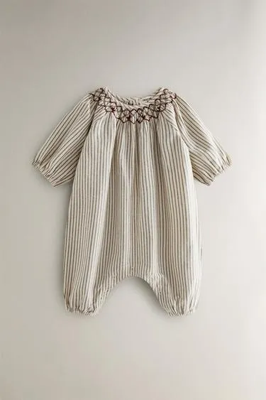 Ползунки для младенцев с рождественскими полосками и складками- Заказать в России