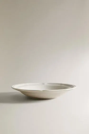 Суповая тарелка из фарфора