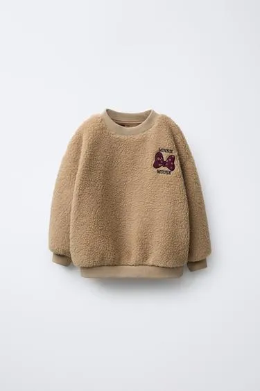 Толстовка из овчины с вышивкой MINNIE MOUSE © DISNEY- Заказать в России