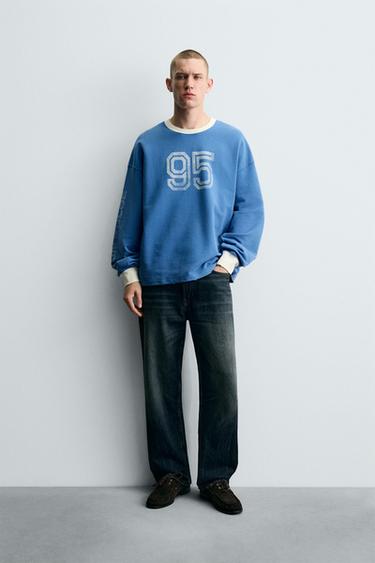 Zara Футболка с принтом и эффектом потертости